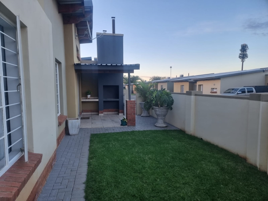 3 Bedroom Property for Sale in Waterval East North West
